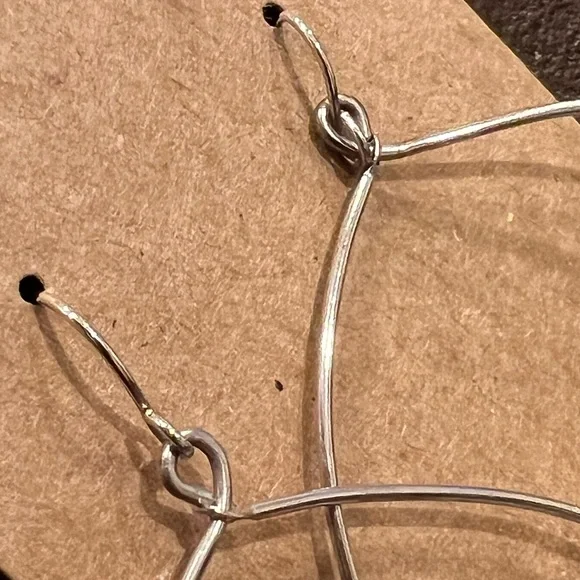 Vintage Jewelry Silver Hoop Earrings With Multi Textured Sized Beads - Picture 6 of 9